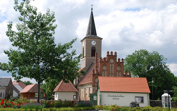 Kirche Derwitz, Foto: Tourismusverband Havelland e.V.