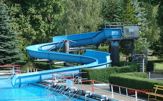 Rutsche im Freischwimmbad Schwarze Pumpe, Foto: Stadt Spremberg