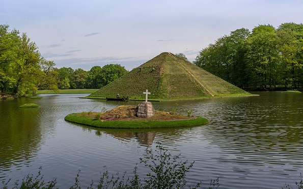 Grab-Pyramide Fürst Pücklers, Foto: TMB/Steffen Lehmann