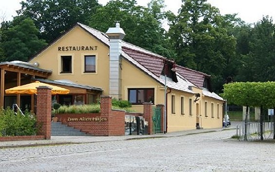 Restaurant und Pension "Zum Alten Hafen"