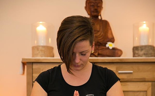 Massage von Kathleen Zurek, Foto: Susann Skiba Photographie