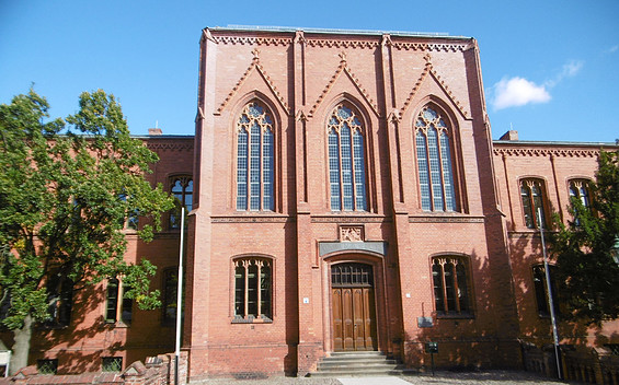 Das von F.A. Stüler errichtete Realgymnasium, Foto: terra press Berlin