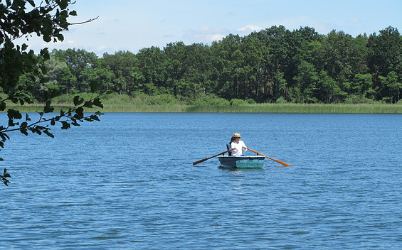 Angler auf dem Wasser, Foto: Seenland Oder-Spree/Sandra Ziesig