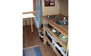 Urlaub im Planwagen, Küche, Foto: Liesje Trecking