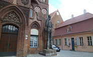 Der Roland vor dem Altstädtischem Rathaus in Brandenburg an der Havel, Foto: terra press Berlin
