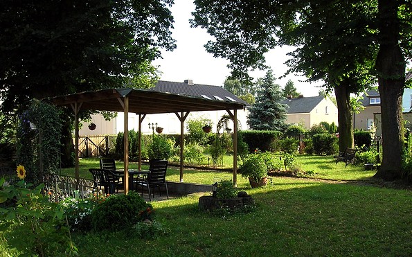Ferienwohnung Ebel - Blick in den Garten, Foto: Familie Ebel