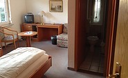 Doppelzimmer 1 mit Sitzmöglichkeit