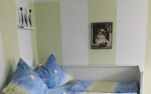 Schlafzimmer 2 in einer der Ferienwohnung Janik in Eichhorst, Foto: Fam. Janik