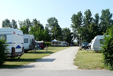 Wohnmobilstellplatz Flaeming-Camping Oehna
