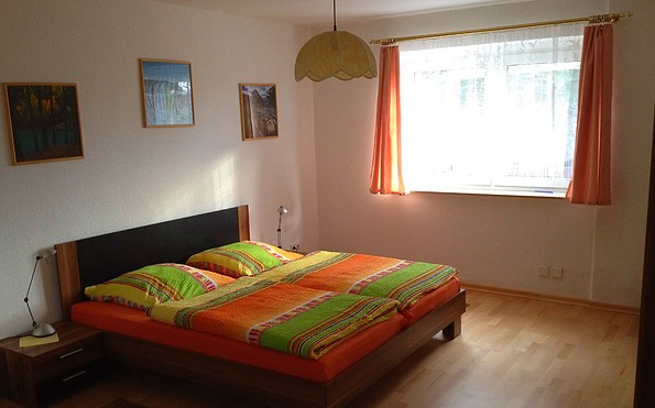 Schlafzimmer der Ferienwohnung &quot;Zur Biberburg&quot; in Friedrichswalde, Foto: Familie Schädler