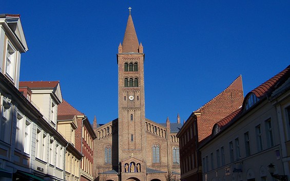 Kirche St. Peter und Paul in Potsdam, Foto: Yvonne Schmiele