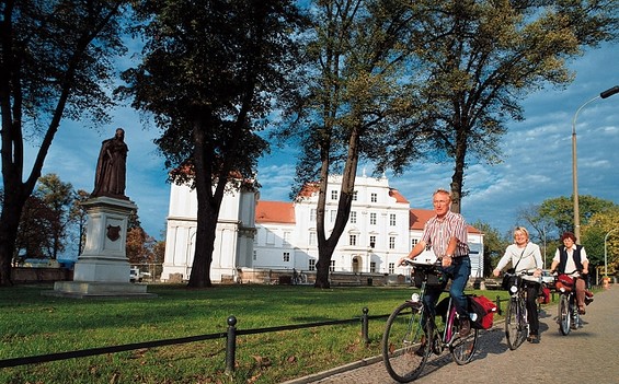 Löwenberger-Land-Radweg (38 km), Stadtschloss Oranienburg, Foto TMB/Werk 3