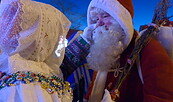 Weihnachtsmann und Bescherkind, Foto: Gernot Menzel, Lizenz: Stadt Hoyerswerda