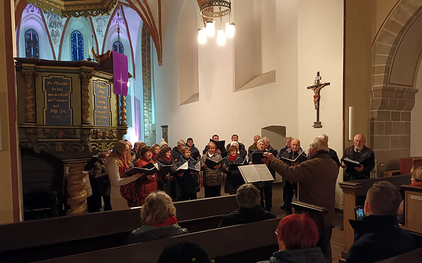 Gemischter Chor in der St. Marienkirche, Foto: Uwe Spranger