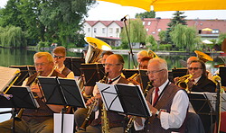 "Müllroser Seekonzert" am Gasthaus "Am Kanal"