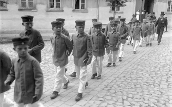 Zöglinge des Militärwaisenhauses, 1932, Foto: unbekannt, Lizenz: Bundesarchiv, Bild 102-13290