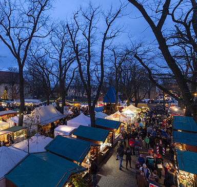 Böhmischer Weihnachtsmarkt auf dem Weberplatz Babelsberg