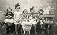 ene, meene, muh – Kinderspiel in Brandenburg, Foto: Archiv historische Alltagsfotografie , Lizenz: Archiv historische Alltagsfotografie