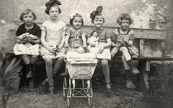 ene, meene, muh – Kinderspiel in Brandenburg, Foto: Archiv historische Alltagsfotografie , Lizenz: Archiv historische Alltagsfotografie