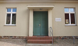 Strick- und Trödelbasar