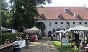 Sommerfest Schlosshof Lieberose, Foto: Rainer Wilkens, Lizenz: Naturwelt Lieberoser Heide GmbH