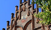 Das Wappen am Rathaus, Foto: Stadt Jüterbog, Lizenz: Stadtverwaltung Jüterbog