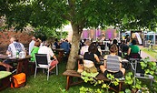 Mittsommernachtstanz mit „Dr. Bajan“