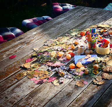 Herbstlaternen basteln mit Laternenumzug & Lagerfeuer