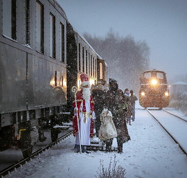 Nikolausfahrt mit dem Traditionszug