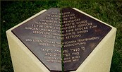 Erinnerungsstele von Manfred Stenzel aus dem Jahr 1997 , Foto: Landkreis Teltow-Fläming, Lizenz: Landkreis Teltow-Fläming