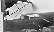 Luftschiffhafen Potsdam, Aufnahme aus dem LZ „Hansa“, um 1915 , Foto: unbekannter Fotograf:in, Lizenz: © www.grussauspotsdam.de