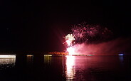 Havel im Flammen / Schiffskorso, Foto: Jens Schröder, Lizenz: Weisse Flotte Potsdam GmbH