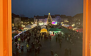 Jüterboger Weihnachtsmarkt mit Blick auf den Marktplatz, Foto: Stadtmarketing Jüterbog, Lizenz: Stadt Jüterbog