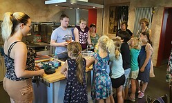 Regionale historische Küche - Sommersalate mit frischen Kräutern