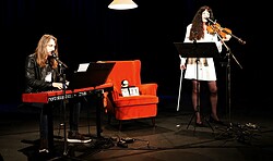 Ballads from the East &West - mit Stern-Meißen Sänger Manuel Schmid und Violinistin Maike Virk