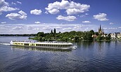 MS Sanssouci vor der Insel Werder, Foto: Jens Schröder, Lizenz: Weisse Flotte Potsdam GmbH