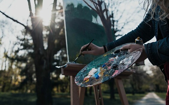 Kunst-Workshop: Naturatelier – Zeichnen und Malen von Produkten aus Natur und vom Hof