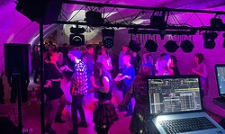 Ab in die Tonne - Die Burg tanzt!