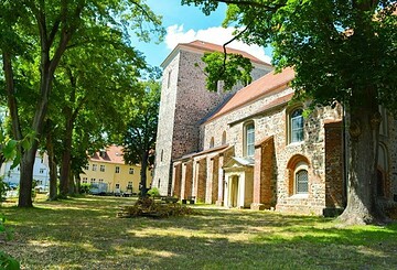 Entdecke Strausbergs Geschichte bei einer spannenden Stadtführung!