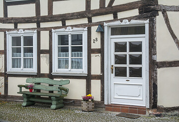 Von Haus zu Haus: Geschichten hinter alten Gemäuern -