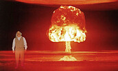 Einstein und die Bombe Collage, Foto: Theater Comédie Soleil, Lizenz: Theater Comédie Soleil
