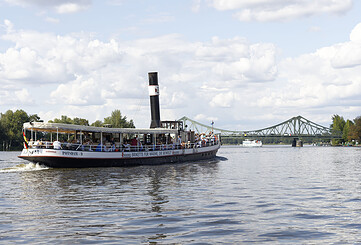 Tagesfahrt nach Brandenburg mit dem Dampfschiff Gustav