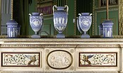 Wedgewood-Porzellan auf dem Kaminsims in der Grünen Kammer, im Marmorpalais, Foto: Wolfgang Pfauder, Lizenz: SPSG