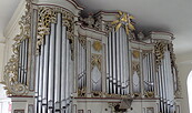 Orgelbau Sauer wartet die Orgel der Müllroser Kirche, Foto: Haus des Gastes Müllrose, Lizenz: Haus des Gastes Müllrose