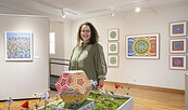 Christina Grätz in der Ausstellung "Poesie der Natur", Foto: Bernd , Lizenz: Wendisches Museum