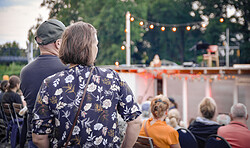 Swingkonzert und Social Dance an der Havel: Die 6 Richtigen live auf dem Traumschüff