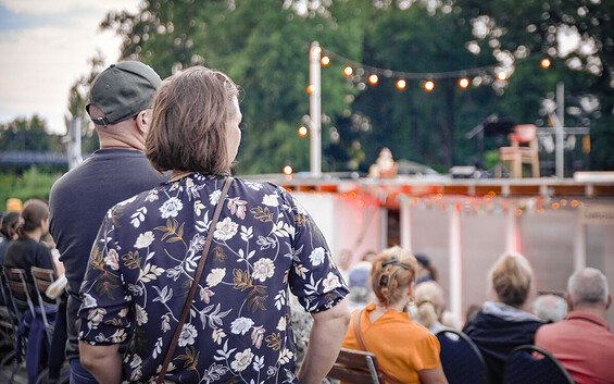 Swingkonzert und Social Dance an der Havel: Die 6 Richtigen live auf dem Traumschüff