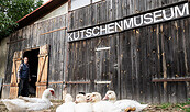 Willkommen im "Kutschenmuseum" Jürgen Bohm, Foto: Stefan Escher, Lizenz: Gemeinde Schorfheide