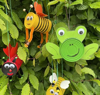 Sommerferien im Familiengarten – Insektenhotel basteln (Recycling)
