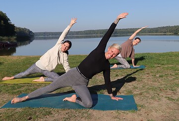 Sommerabend-Yoga am Wolletzsee